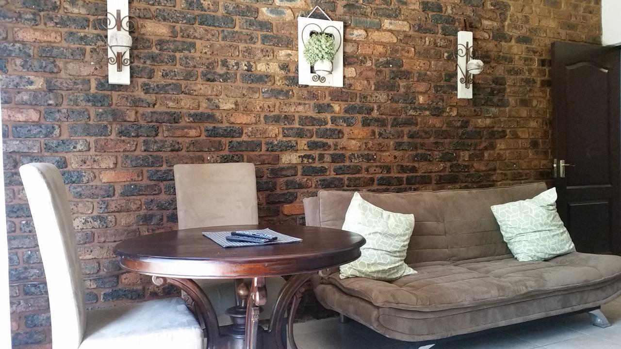 Private Apartments & Biz Stays Pretoria-Noord Extérieur photo