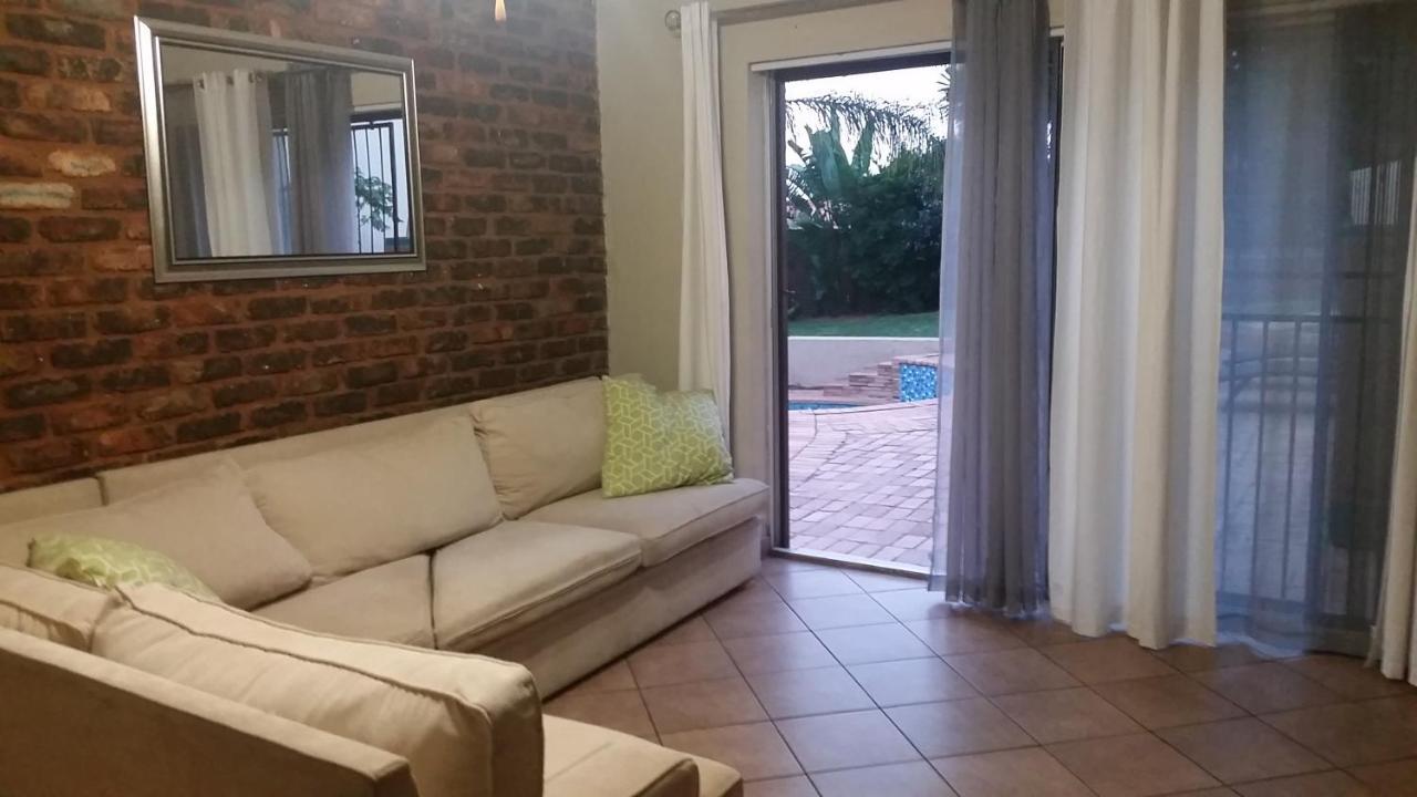 Private Apartments & Biz Stays Pretoria-Noord Extérieur photo